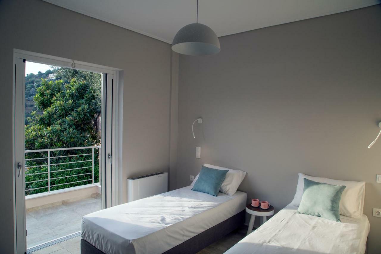 Kalavria Luxury Suites - Magnificent Sea View Of Poros Poros Town Exteriér fotografie