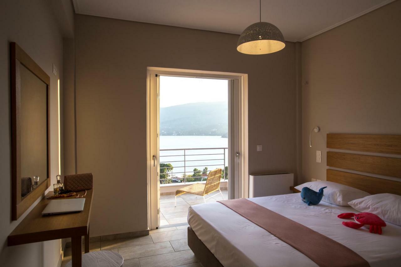 Kalavria Luxury Suites - Magnificent Sea View Of Poros Poros Town Exteriér fotografie