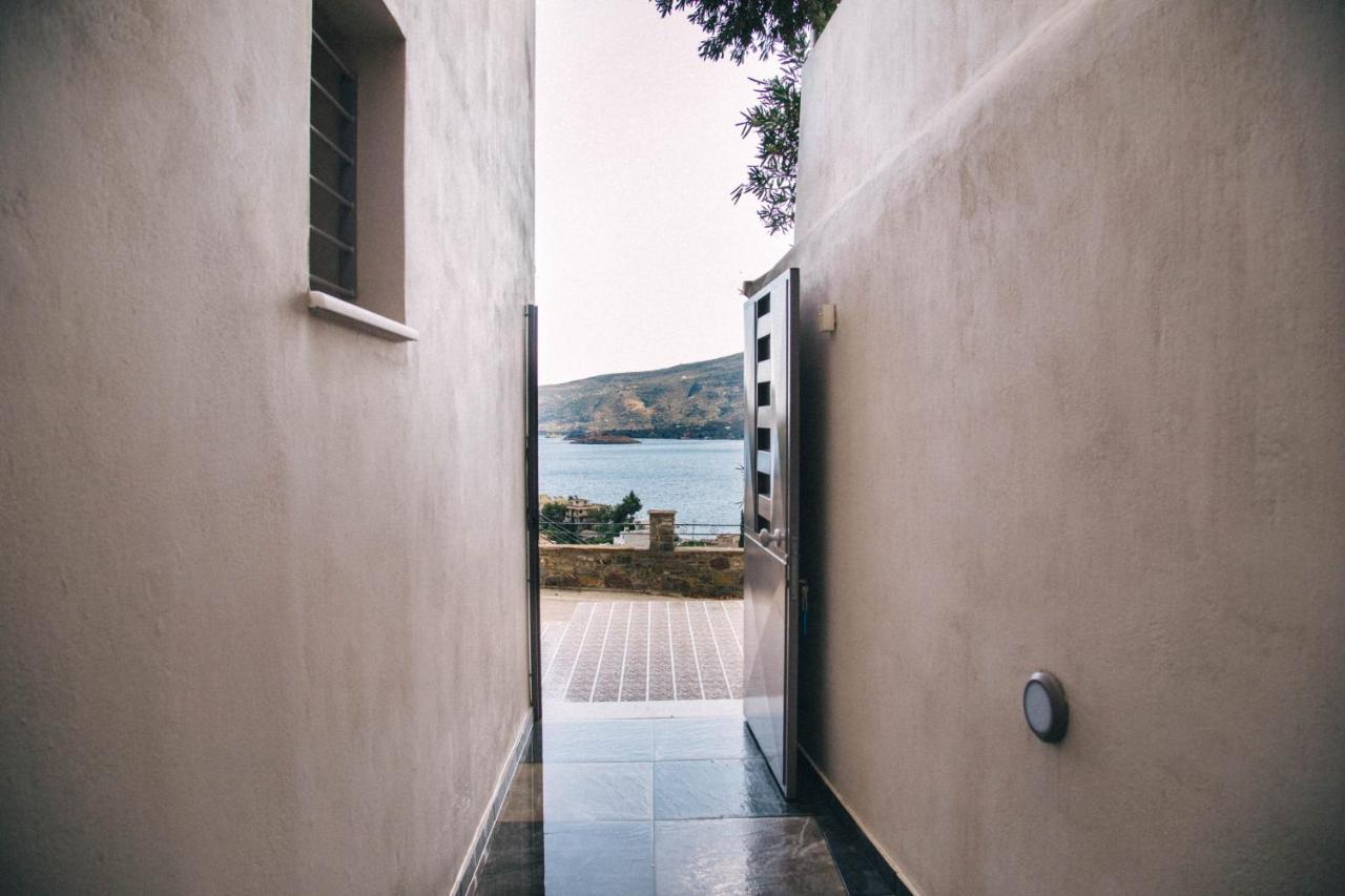 Kalavria Luxury Suites - Magnificent Sea View Of Poros Poros Town Exteriér fotografie